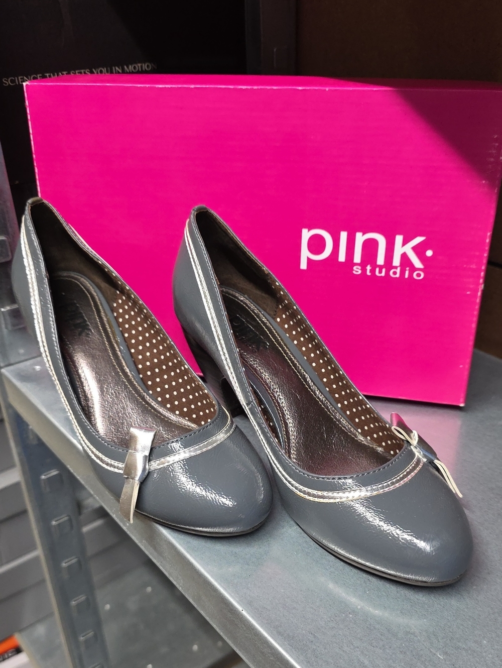 Vintage Deadstock Karen Pink Studio Women's Gray Patent Heel with Silver Bow